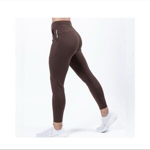 Alphalete trace joggers